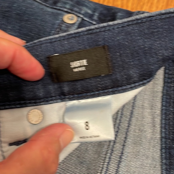 Express denim 3 way hem shorts EUC size 8 - Picture 2 of 4